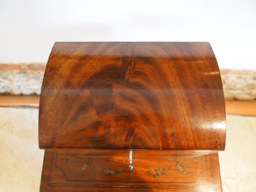 fig 3. Box decanter chest George Flame Mahogany c1800