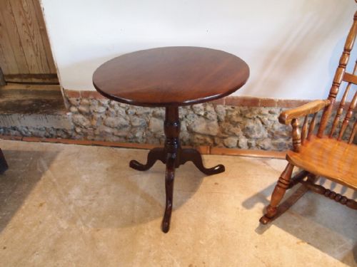 fig 1. Table hall lamp side console George III Mahogany tilt top c1770