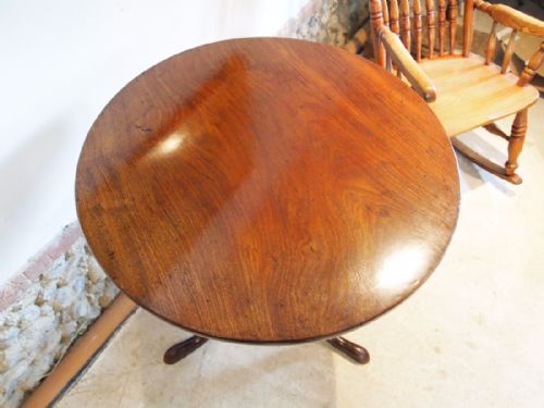 fig 3. Table hall lamp side console George III Mahogany tilt top c1770