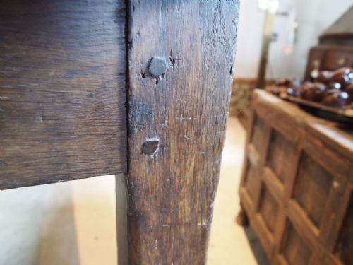 fig 1. Table Oak and London Plane George III refectory dining c1780