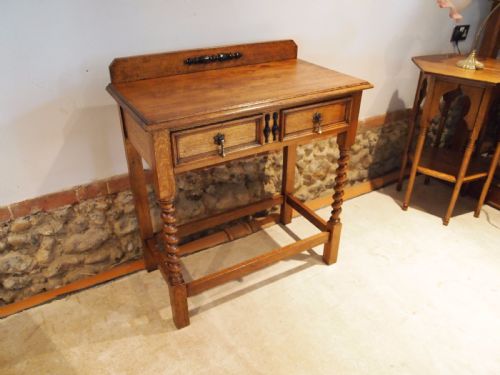 fig 1. Table hall lamp console Oak Maple and co c1900