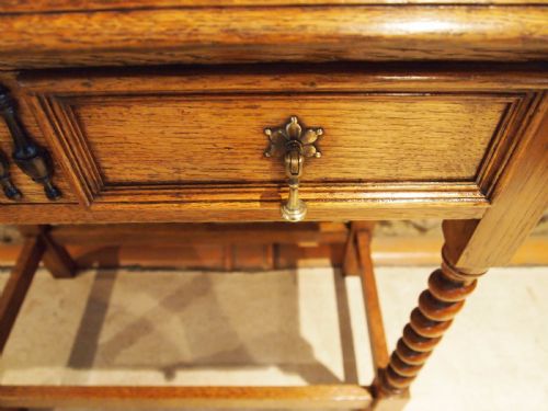 fig 2. Table hall lamp console Oak Maple and co c1900