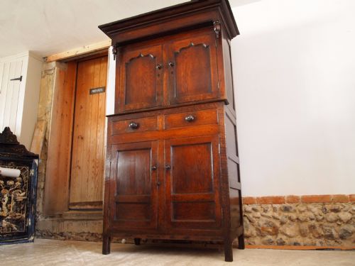fig 3. Cupboard dresser cwpwrdd deuddarn Welsh Oak c1790