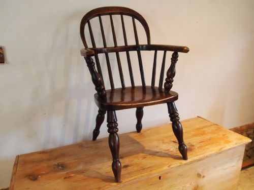 fig 1. Chair Victorian Windsor child's chair c1880