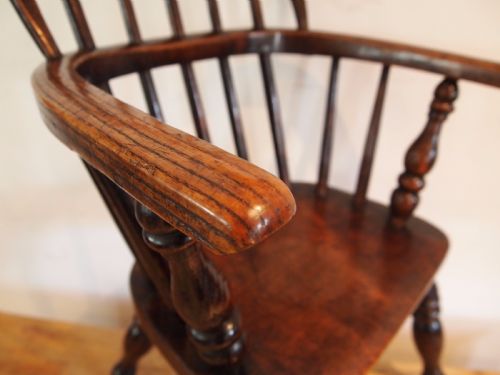 fig 2. Chair Victorian Windsor child's chair c1880