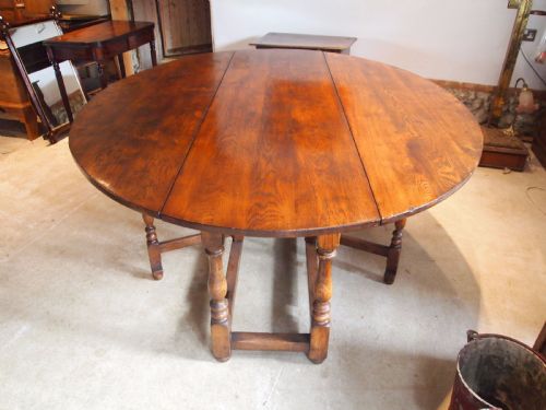 fig 1. Table English Oak wake dining kitchen table c1920