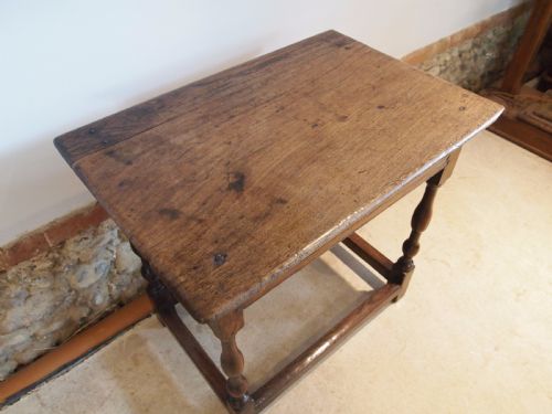 fig 2. Table Queen Anne Oak side lamp hall console c1700