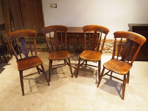 fig 2. Chairs set of 4 Victorian Windsor fiddle back kitchen Elm c1880