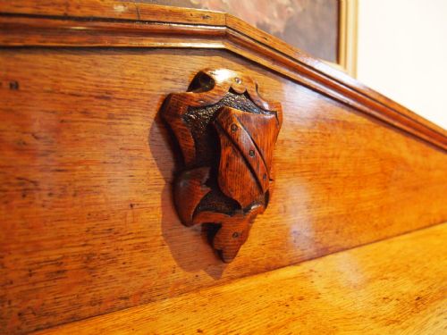 fig 2. Table Hall lamp console slim Victorian Oak c1850