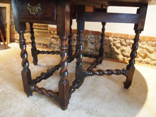 fig 3. Table Queen Anne Oak gateleg dining farmhouse refectory c1700