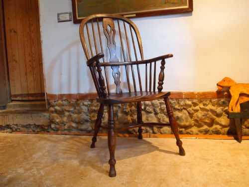 fig 3. Chair Windsor George IV Ash and Elm Nottinghamshire c1820