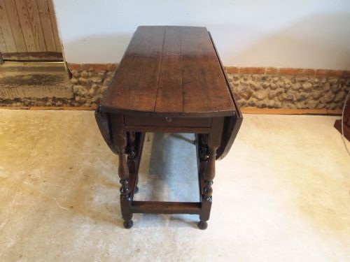 fig 1. Table Queen Anne Oak gate leg dining table c1700