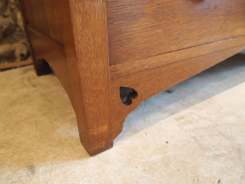 fig 1. Dressing chest of drawers Arts and Crafts Oak c1900
