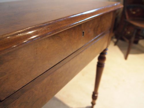 fig 2. Table hall lamp side console Burr Walnut c1840