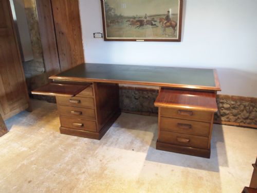 fig 1. Desk Fine quality Art Deco Mahogany c1920