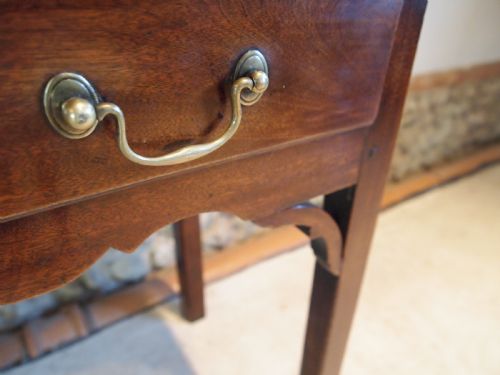 fig 3. Table rare Birch George III lamp hall tea side console c1770