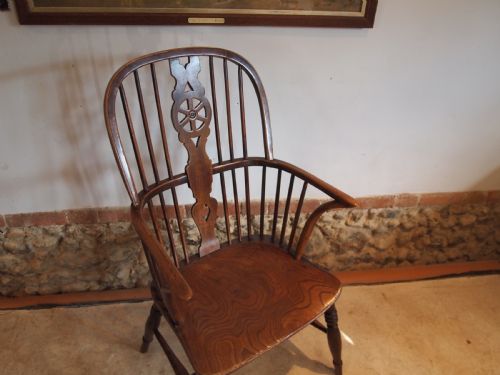 fig 3. Chair Windsor Ash and Elm Wheel back Victorian c1840