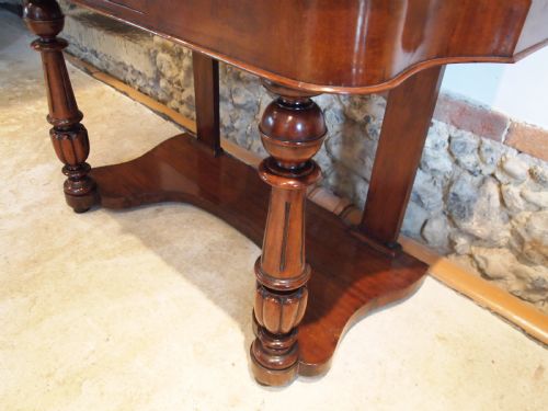 fig 1. Dressing table fine small Victorian Duchess Mahogany c1870