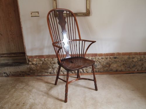 fig 2. Chair rare Windsor provincial George III Yew and Elm c1790