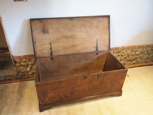 fig 2. Chest Trunk Coffer Elm Stunning George III c1790
