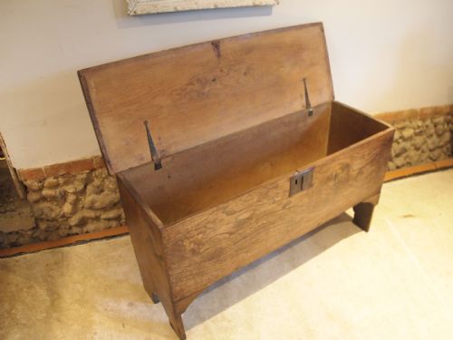 fig 3. Coffer trunk chest blanket box six plank Elm c1720
