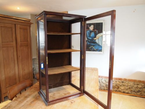 fig 2. Cabinet shop display Victorian Mahogany John Sharpe Leicester c1890
