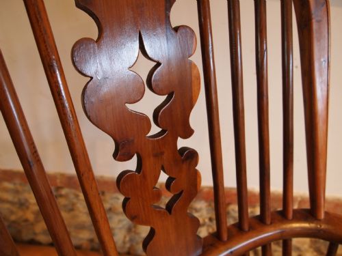 fig 1. Chair Victorian Elm and Yew Windsor armchair c1840
