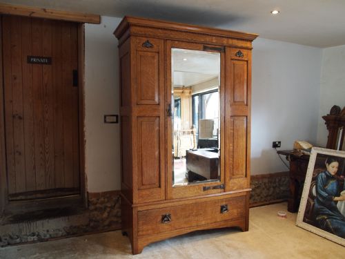 Wardrobe Stunning Arts and Crafts Oak Liberty Style C1900