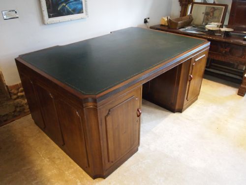 fig 2. Desk Stunning Art Deco Mahogany Partners desk c1925