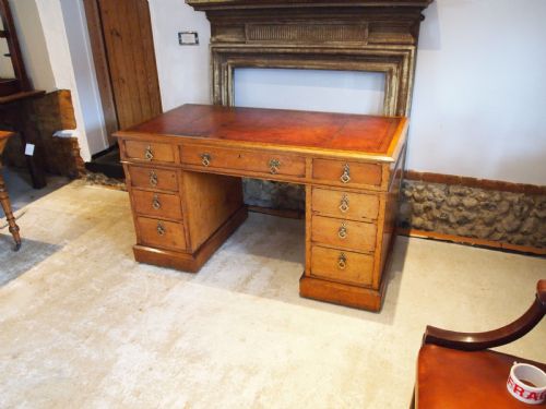 Desk Stunning Arts and Crafts Oak Pugin W. Walker Bunhill Row London C1870