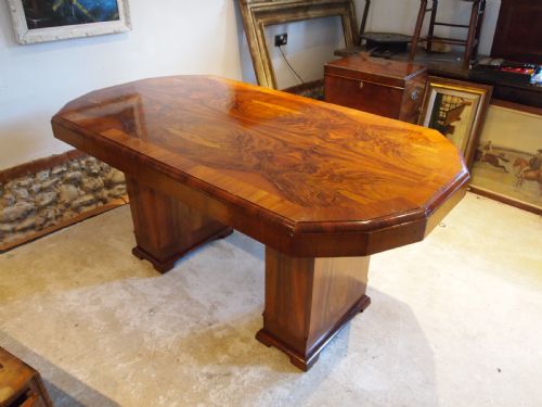 Table Dining Stunning Art Deco Figured Walnut C1925