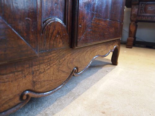 fig 1. Dresser sideboard stunning French Oak c1740