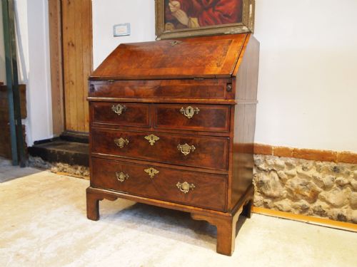 Bureau Desk Small Outstanding George II Walnut C1740