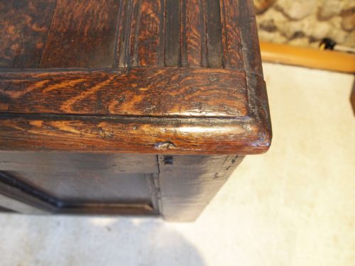 COFFER CHEST TRUNK SMALL OAK WILLIAM AND MARY C1690 - ADDITIONAL PHOTO 2