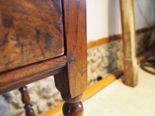 TABLE VERY RARE STUNNING BURR ELM QUEEN ANNE LOWBOY C1700 - ADDITIONAL PHOTO 4
