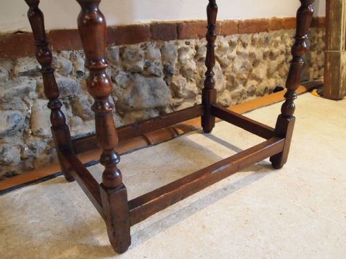 TABLE VERY RARE STUNNING BURR ELM QUEEN ANNE LOWBOY C1700 - ADDITIONAL PHOTO 6