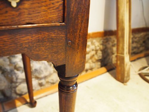 TABLE SUPERB LOWBOY GEORGE III OAK C1770 - ADDITIONAL PHOTO 2