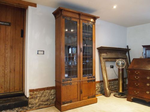 bookcase display arts crafts oak c1900 - CATEGORY: ANTIQUE BOOKCASES - DATED 1900