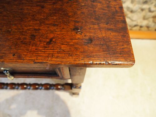 TABLE CHARLES II OAK SIDE HALL LOWBOY C1680 - ADDITIONAL PHOTO 4