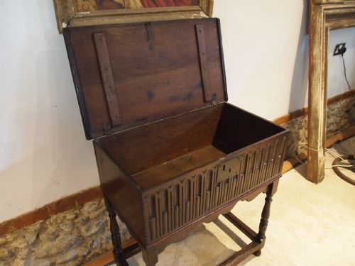 BIBLE BOX CHARLES II OAK C1680 - ADDITIONAL PHOTO 1