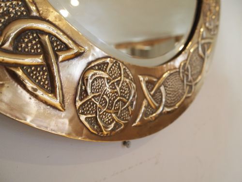 MIRROR OUTSTANDING ARTS AND CRAFTS GLASGOW SCHOOL BRASS C1900 - ADDITIONAL PHOTO 1