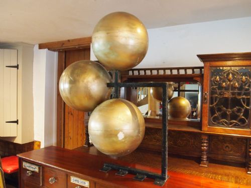 SHOP SIGN PAWNBROKERS BALLS ADVERTISING C1930 - ADDITIONAL PHOTO 3