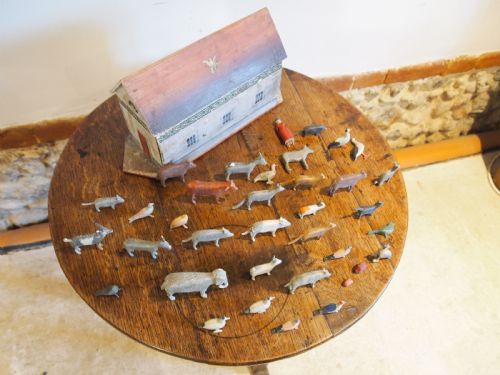 NOAHS ARK RARE FOLK ART VICTORIAN ARK AND FIGURES C1890 - ADDITIONAL PHOTO 1