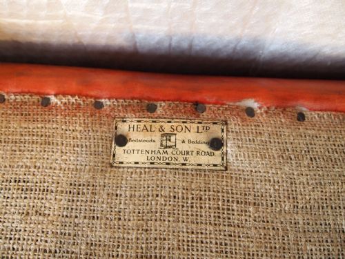 CHAIR VERY RARE HEAL AND SON LTD CLUB ARMCHAIR CHESTNUT LEATHER C1920 - ADDITIONAL PHOTO 4
