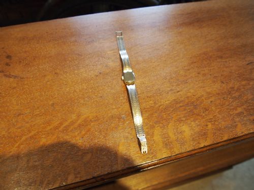 WATCH LADIES OMEGA SOLID 9CT GOLD C1960 - ADDITIONAL PHOTO 5