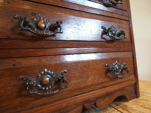 CHEST OF DRAWERS RARE MINIATURE ARTS AND CRAFTS OAK C1900 - ADDITIONAL PHOTO 9