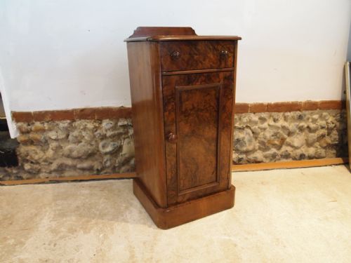BEDSIDE CABINET CUPBOARD VICTORIAN BURR WALNUT C1860 - ADDITIONAL PHOTO 1
