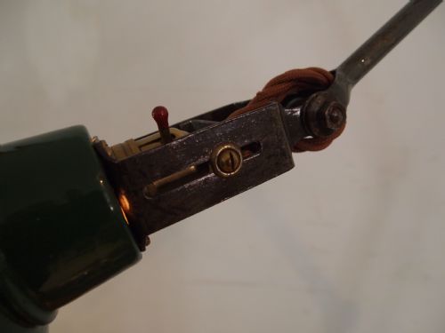 LAMP STUNNING DUGDILLS INDUSTRIAL ANGLE POISE TABLE DESK LAMP C1930 - ADDITIONAL PHOTO 6