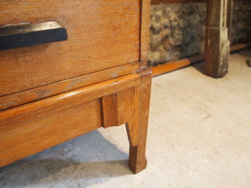 BUREAU LIMED OAK ART DECO MANNER OF HEALS C1920 - ADDITIONAL PHOTO 2