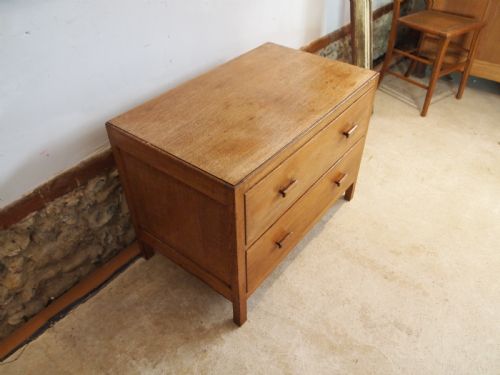 CHEST OF DRAWERS HEALS LOW CHEST LIMED OAK C1920 - ADDITIONAL PHOTO 8